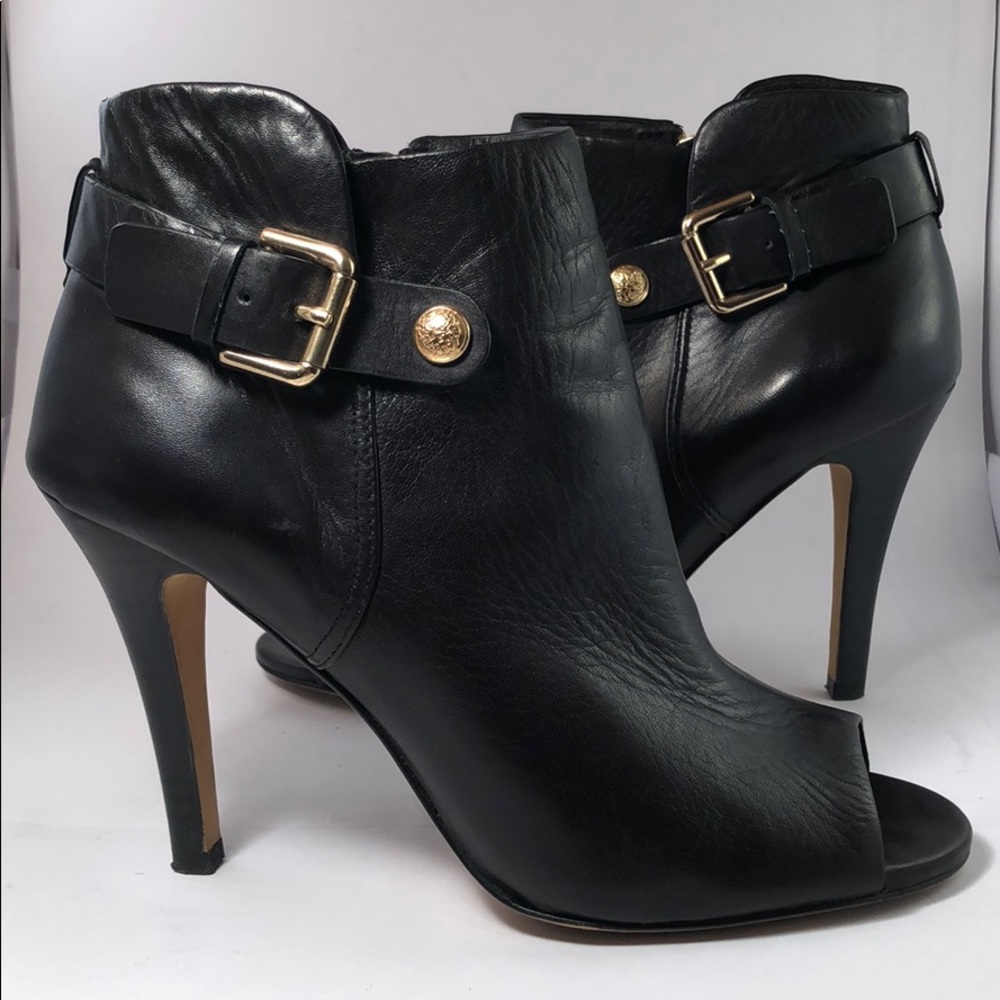 Vince Camuto black leather booty heels. Sz 6.5M